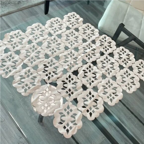 Handmade Satin Table Cloth - Picture 2 of 6